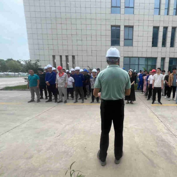 人人讲安全 个个会应急——欧西盾防水开展消防应急演练活